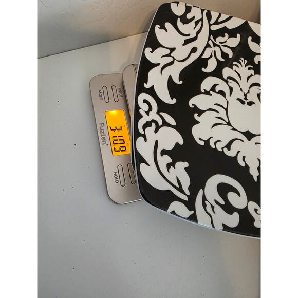 Set of 2 -ROSCHER Black White Damask Collection Floral Scrolls Square 10" Plate - Picture 2 of 6